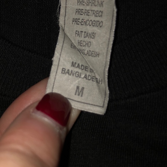 NEVER SHOUT NEVER black Tee - Picture 4 of 4